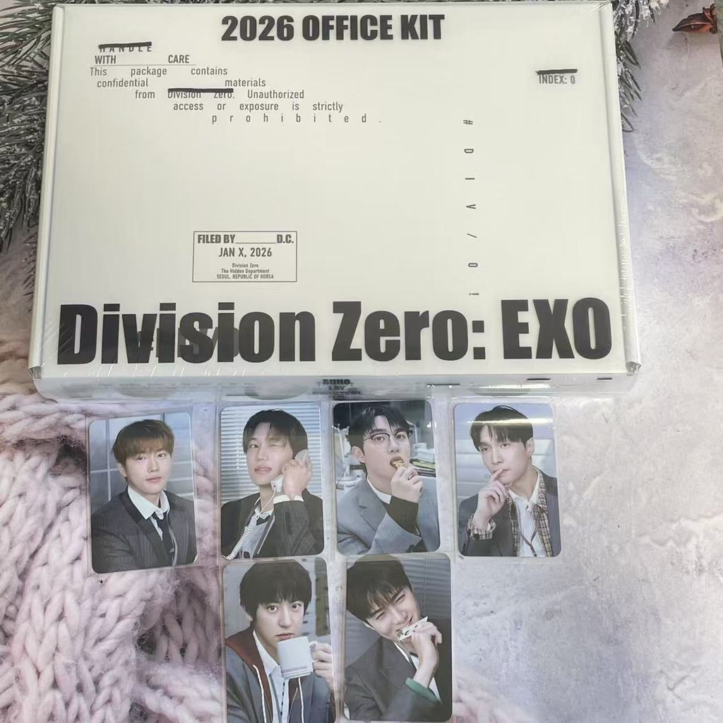 ปฏิทินตั้งโต๊ะ EXO 2026 ยังไม่ได้เปิดด้วย sm Bonus คลังสินค้าพร้อมที่ยังไม่ได้เปิด