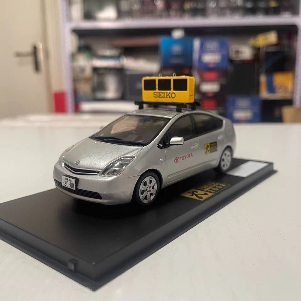 1: 43 Jingshang MonoX Toyota Prius Prius 2008 Tokyo Marathon Guide Car Model