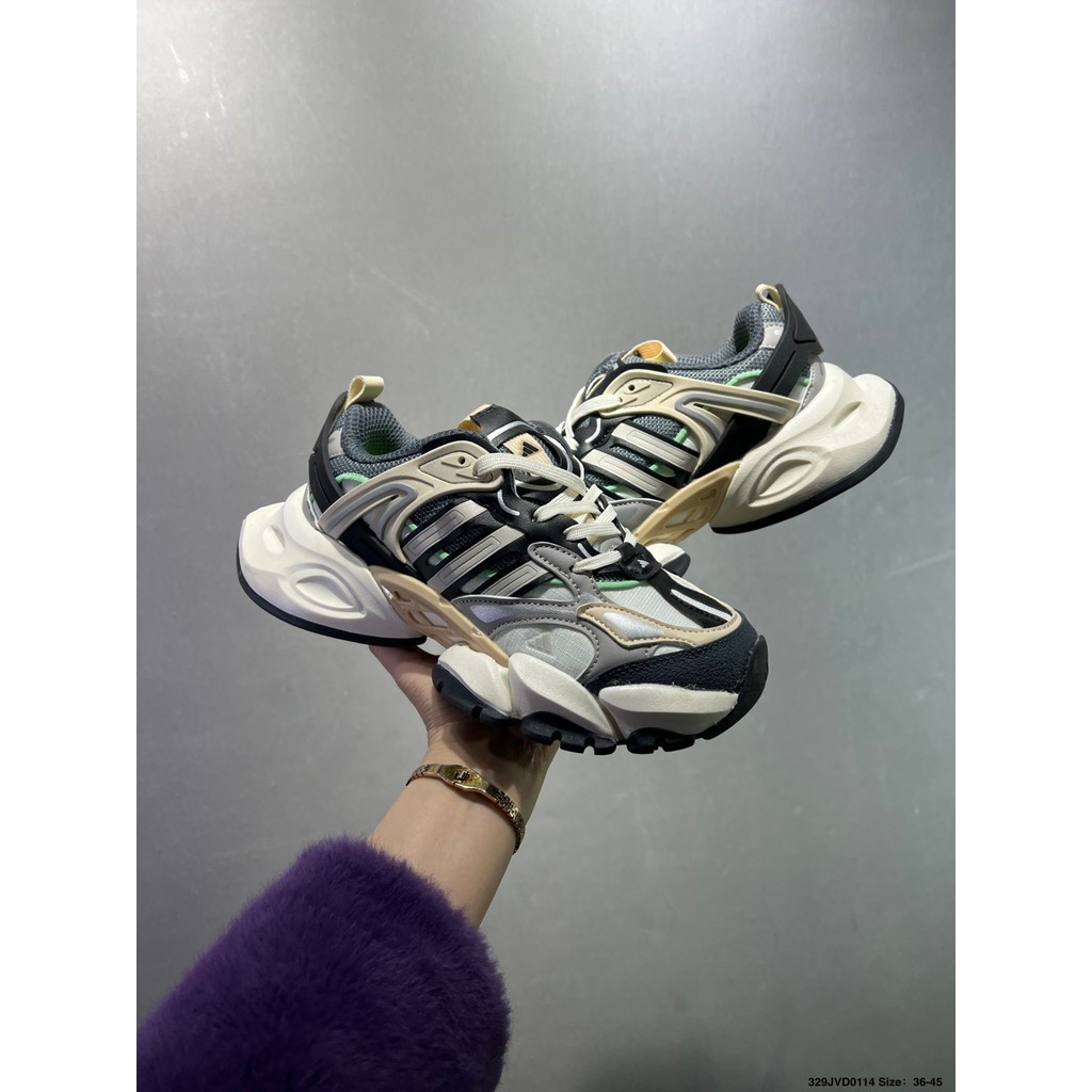 Adidas XLG Runner Deluxe - รองเท้าผ้าใบ 8ZEL