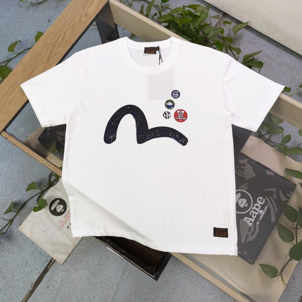 EVISU/God of Fortune 2026 ต้นฤดูใบไม้ผลิสไตล์ใหม่เสื้อยืดแขนสั้นผู้ชายผู้หญิงคู่ Niche อินเทรนด์ Hot