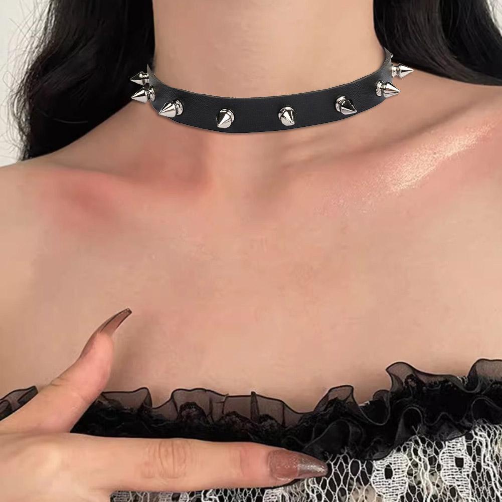 Harajuku Punk Rock Gothic เซ็กซี่ PU หนังหัวใจรอบ Choker Collar Spike สร้อยคอ Rivet I2V5
