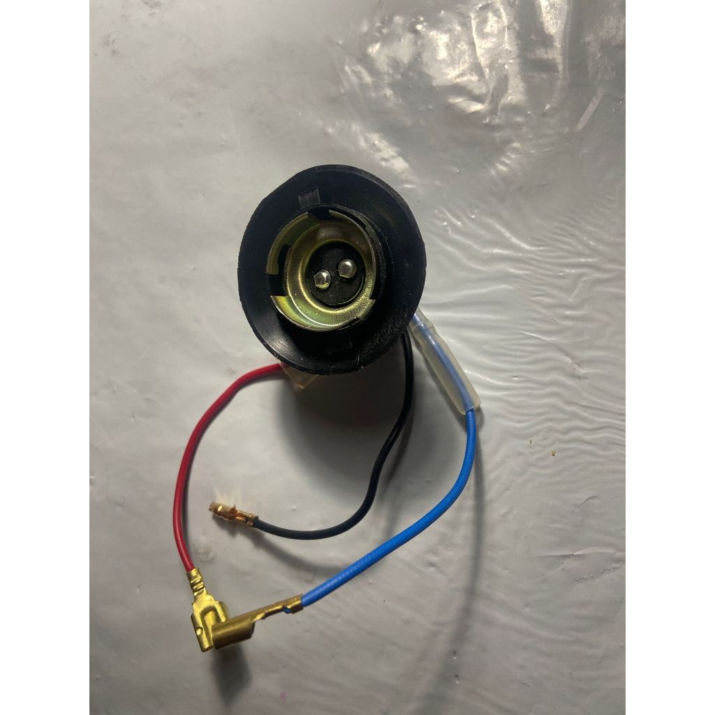 (D-51.16),ขั้วไฟหน้า 3 ขา ใช้ได้กับรถทั้วไปที่ใช้หลอด 3ขา D-51.16