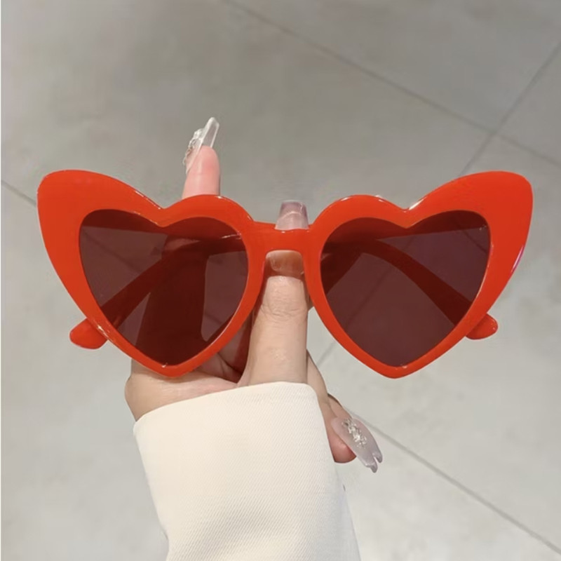 [จัดส่งในกทม]แว่นตาแฟชั่นเกาหลี Hip Hop เรโทร แว่นกันแดดแฟชั่น เครื่องประดับ ใส่ถ่ายรูป เท่ๆ