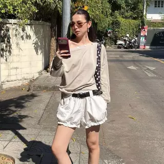 BY0481 เสื้อปาดไหล่แขนยาว แต่งกระดุม ทรงโอเวอร์ไซส์ benly co