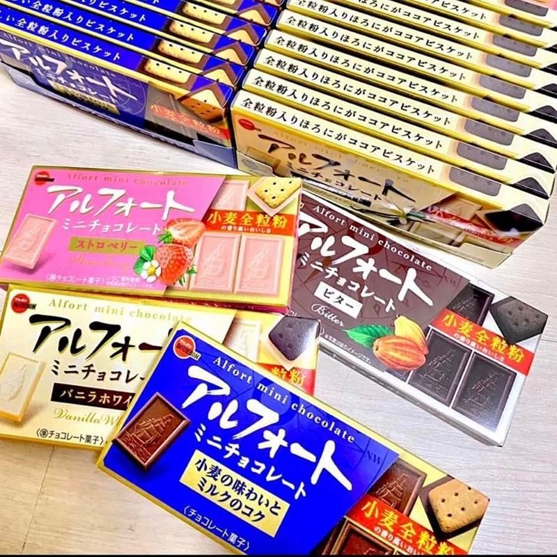 ญี่ปุ่นนําเข้า BOURBON BOURBON Sailing Chocolate Biscuits Strawberry Strong Matcha Snacks กล่องของขว