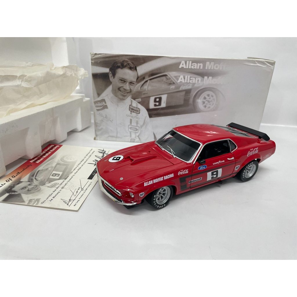 ACME 1/18 Ford Mustang BOSS 302 1969 Original Package Appearance Flawless