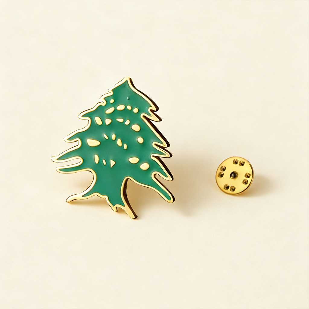 SKYRIM Lebanon Cedar เข็มกลัดเคลือบสแตนเลสสีทอง Lapel Pin สําหรับผู้หญิง Man Minimalist อุปกรณ์เสริมเครื่องประดับ