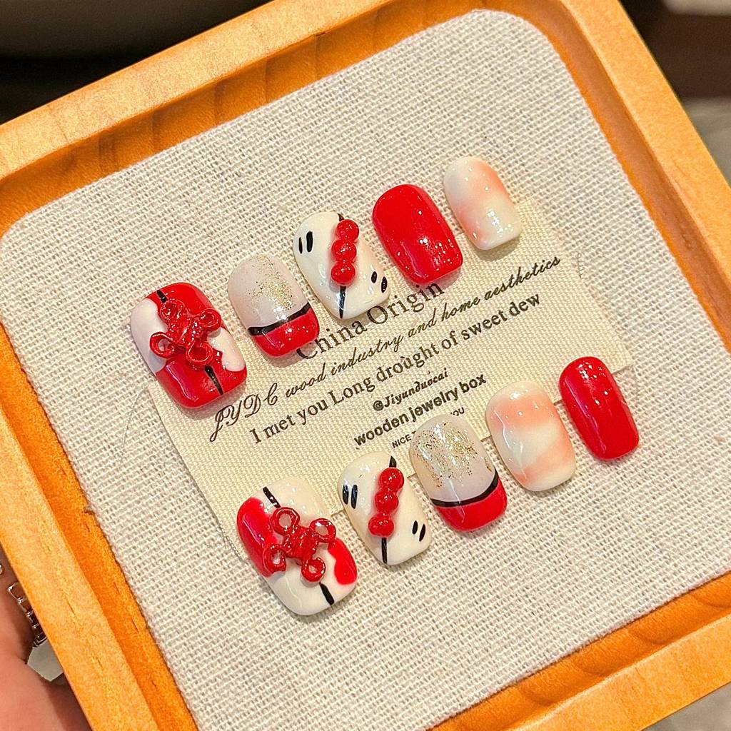 ชุดเครื่องมือฟรีพร้อมกาว ทําด้วยมือกดบนเล็บเทศกาลปีใหม่ปมจีน 3D หวาน Hawthorn Skewer ประดิษฐ์ส่องไฟเ