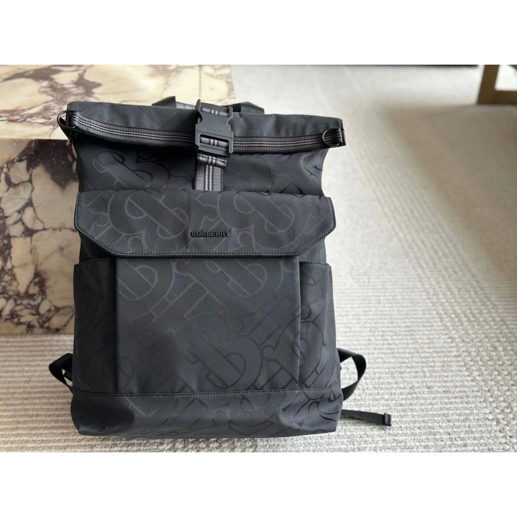 Burberry Burberry Burberry bur กระเป๋าเป้สะพายหลังสไตล์ใหม่กระเป๋าเดินทางกระเป๋ายิมกระเป๋าเดินทาง To