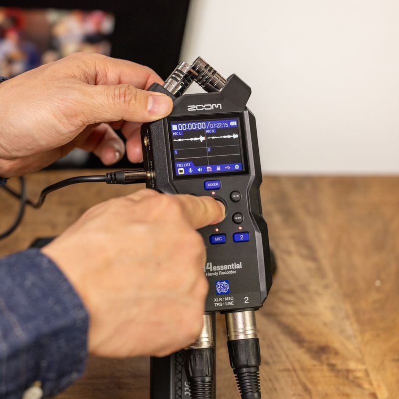 ชุดเครื่องบันทึกเสียง 32bit H4essential ZOOM การ์ดหน่วยความจํา H4e 4 ช่อง l