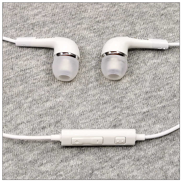 หูฟัง Samsung 3.5mm มีไมค์ในตัว เสียงชัด เบสแน่น เสียบแล้วใช้ได้ทันที ไม่ต้องบลูทูธ