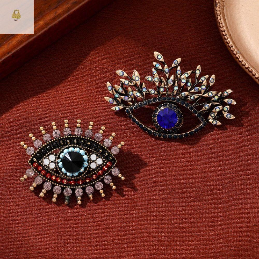 WAY Devil Eye เข็มกลัด Pin, จี้คริสตัลตกแต่ง Luxury Badge Pin, ที่ไม่ซ้ํากัน Vintage Hollow Out Rhin