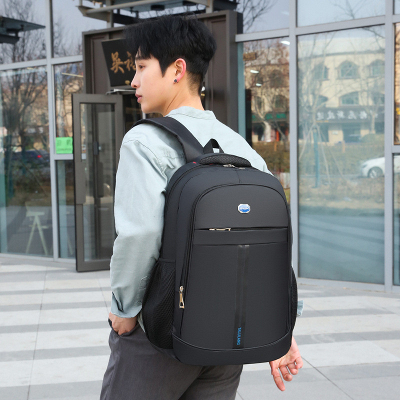 Large-capacity men's backpack, simple and lightweight travel backpack, multifunctional business men'