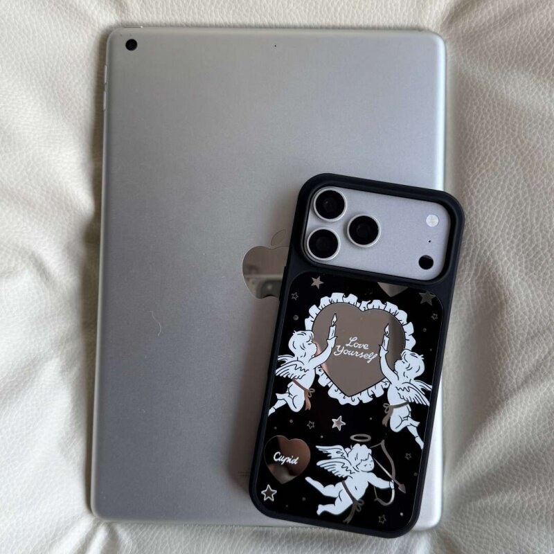 Huiwanju น่ารักกามเทพสีดําขอบกระจกสําหรับ iPhone17promax เคสโทรศัพท์ ip16/15pro/14pm/13/12/11 กรณี