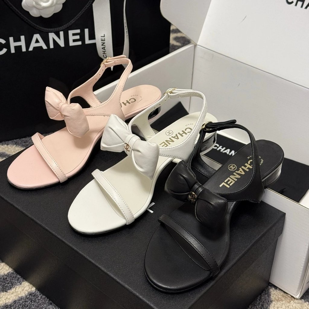 25p chanel รองเท้าแตะ chanel สินค้าใหม่ chanel สไตล์ Bow Pearl Series chanel chanel Bow รองเท้าส้นสู