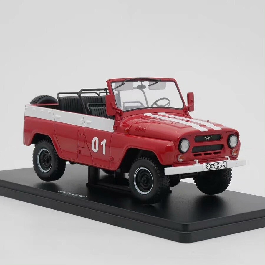 UAZ 469B รัสเซีย Waz Convertible Off-Road รถโลหะผสมรุ่น ixo 1/24 Non-Remote Area จัดส่งฟรี
