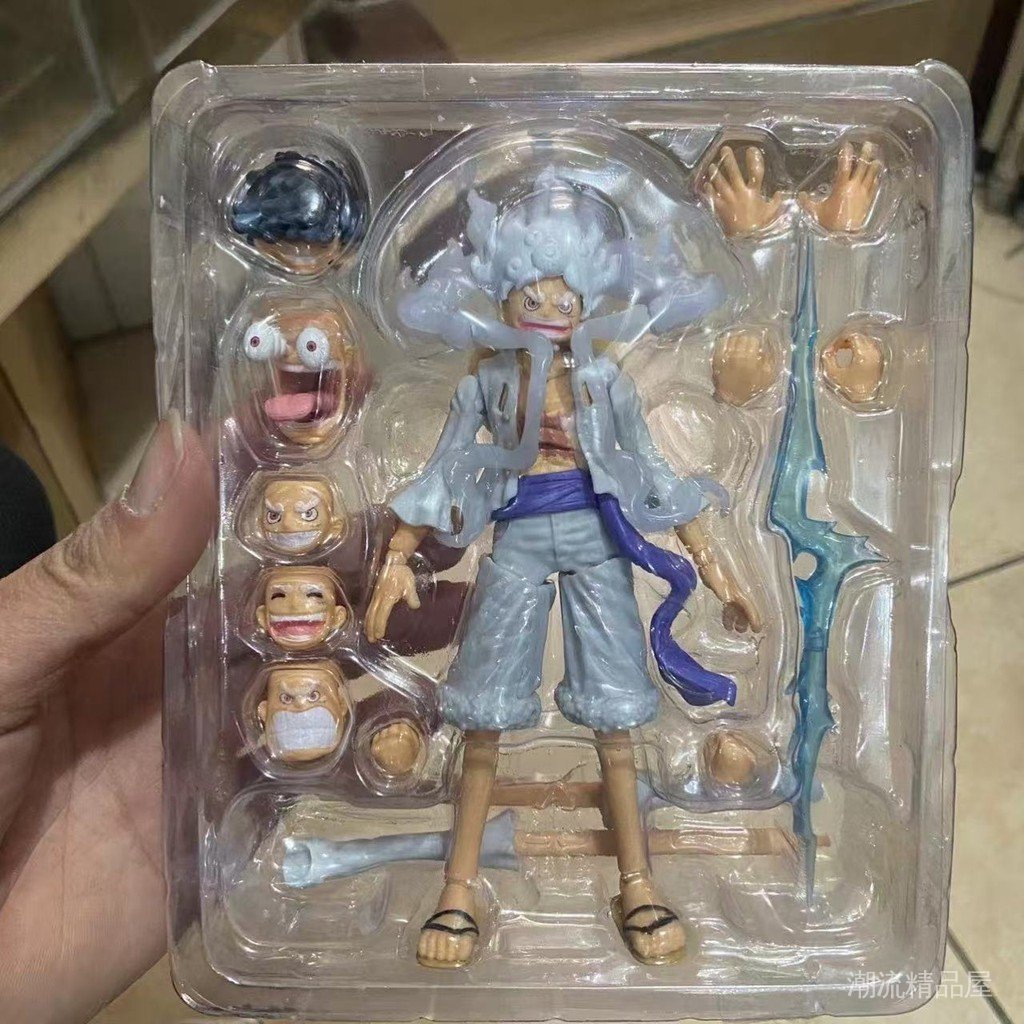( 📌 PRE-ORDER)Pirate Five-Level Sun God Nika Luffy movable and interchangeable figure with multiple 