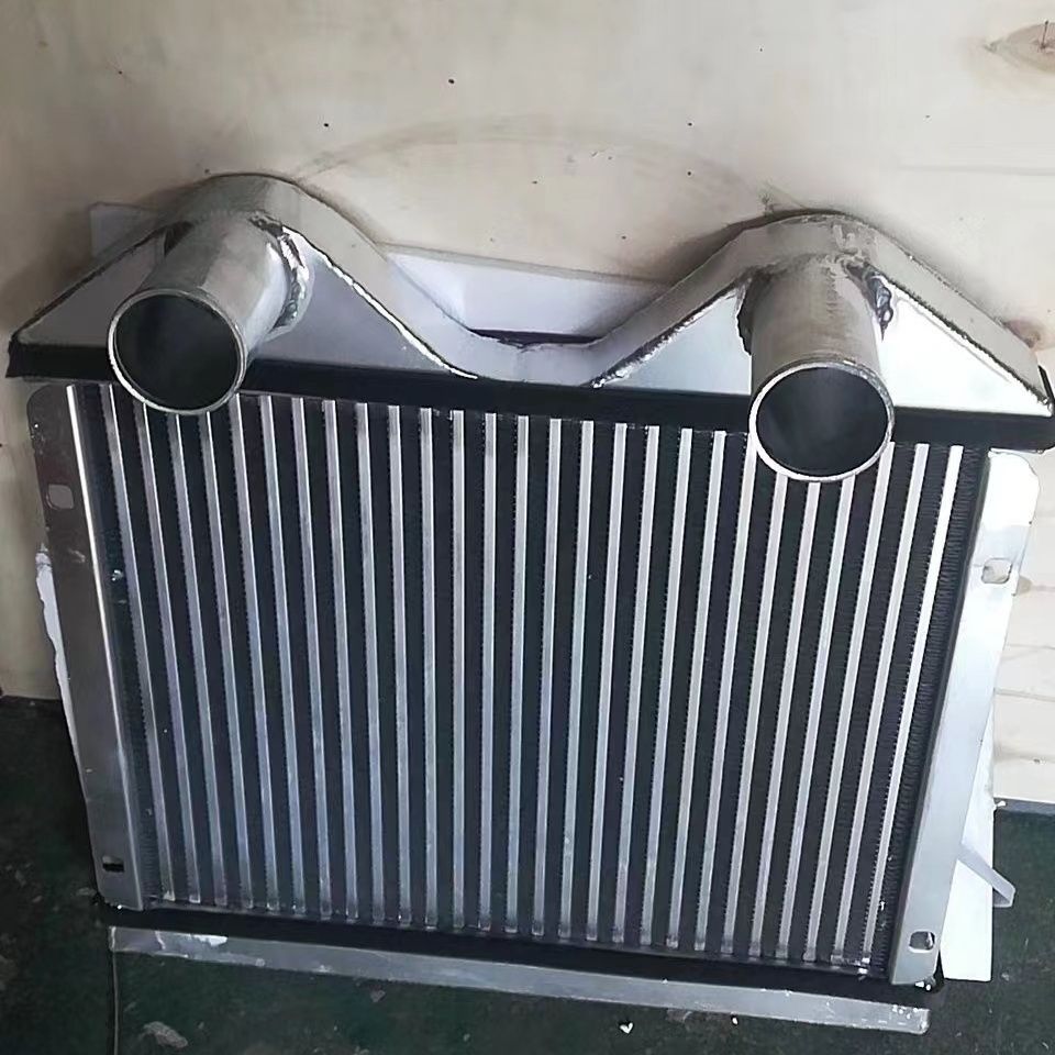 อินเตอร์คูลเลอร์แท้ สำหรับเครื่องยนต์ Yuchai 4108 รถ Qinqi