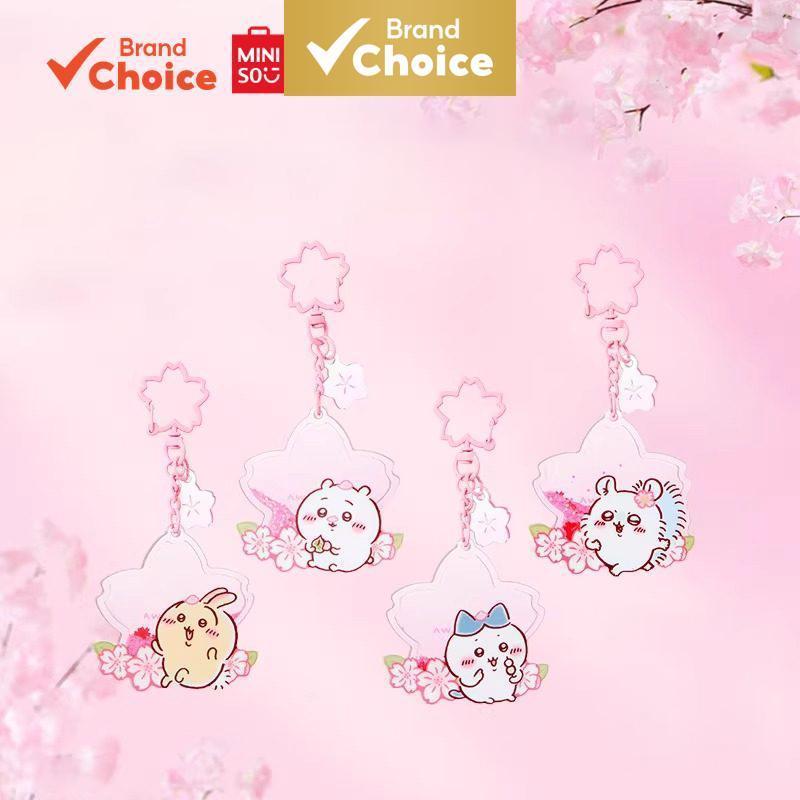 MINISO  ซีรีส์ chiikawa - ซากุระ & ตามฤดูกาล & เครื่องรางอะคริลิคทรายดูด (Hachiware & Flying Squirrel) ขนาด 16 ซม. × 6.5 ซม. × 0.5 ซม.