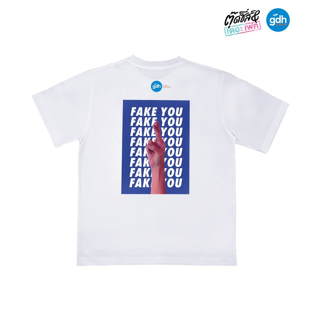 👕【เสื้อยืดยอดนิยม】 GDH เสื้อยืด FINGERS CROSSED สีขาว S-5XL