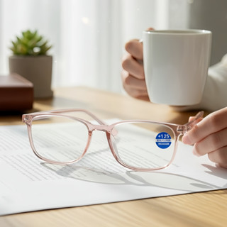 แว่นสายตายาว จัดส่งใน ไทย. เลนส์สายตายาวสำหรับอ่านหนังสือ