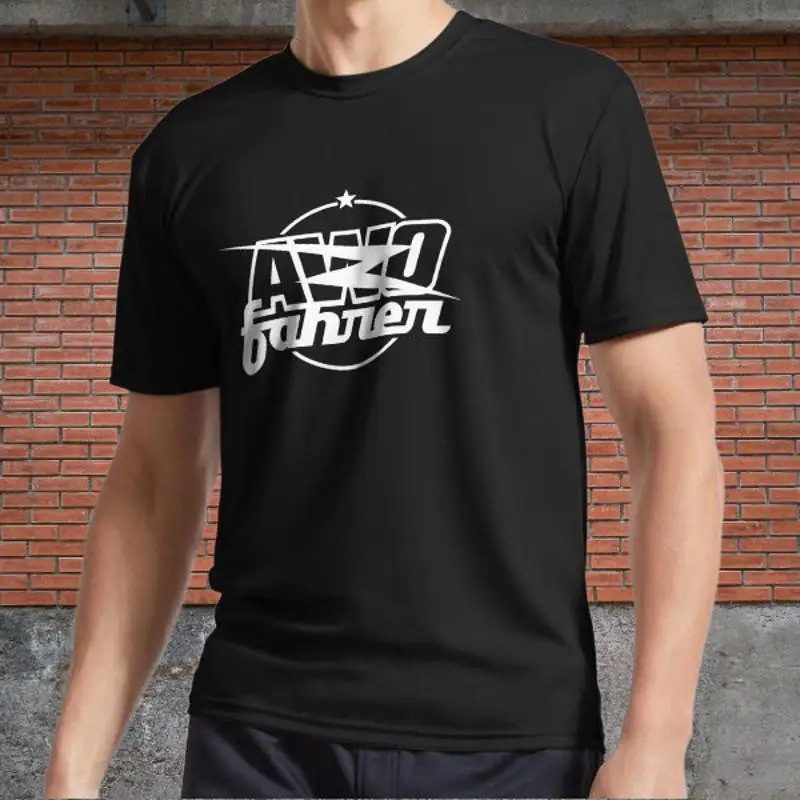 เสื้อยืดผู้ชายลายโลโก้ AWO Driver Awofahrer (สีขาว) ขนาด S ถึง 5XL