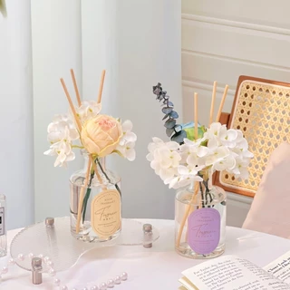 AESTE กลิ่นโรงแรมหรู ก้านน้ำหอม ก้านไม้หอม AESTE Reed Diffuser น้ำหอมอโรม่า 200 ml พร้อมก้านหอม ดอกไม้แห้ง