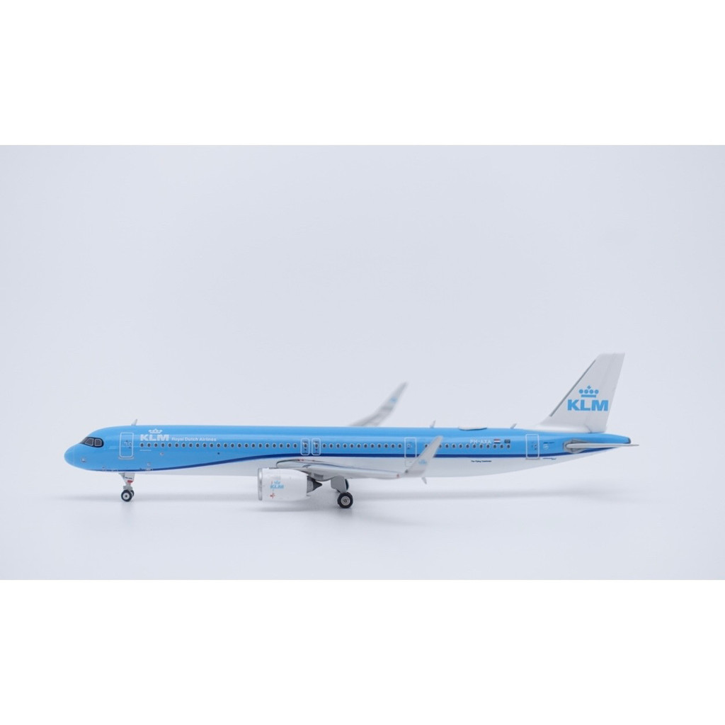 ฟีนิกซ์ 119171:: 400 KLM Dutch Royal Airlines A321neo PH-AXA