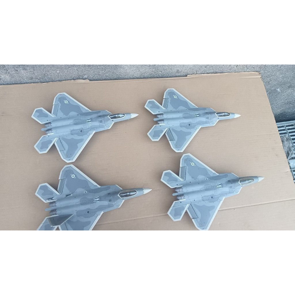 1/72 f22 รุ่น f22 Raptor Fighter จําลองโลหะผสมรุ่นข้อบกพร่องข้อบกพร่องข้อบกพร่องข้อบกพร่องที่แสดงในร