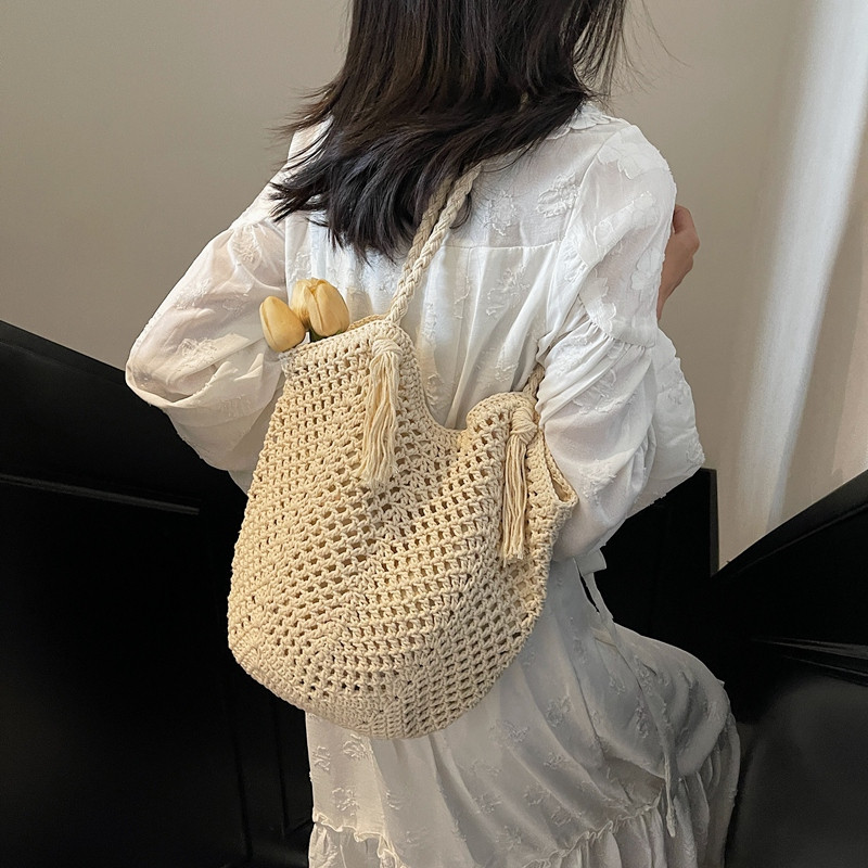 Lazy Tote กระเป๋าสะพายริมทะเล สไตล์ใหม่