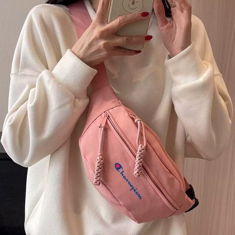 ล้างสต๊อก ราคาจึ้งๆ กระเป๋าใส่โทรศัพท์มือถือ กระเป๋าคาดเอว ของใหม่ saleออก