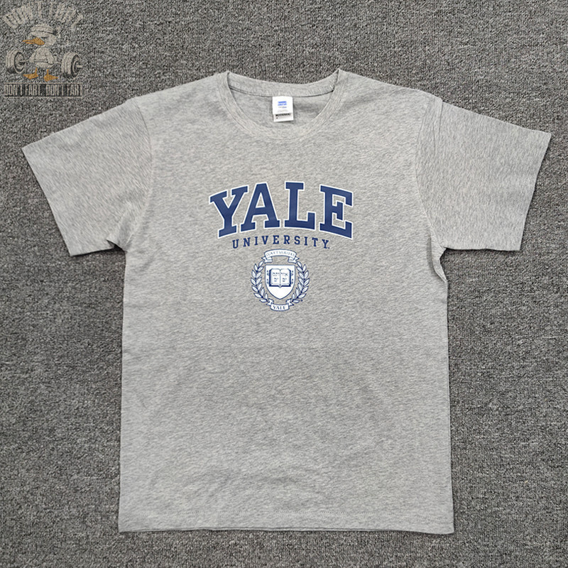 ผ้าฝ้าย 100% หลวมขนาด YALE University YALE ตัวอักษรชุดนักเรียนเสื้อยืดแขนสั้นผู้ชายและผู้หญิง