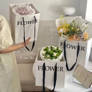 ✅✅พร้อมส่ง✅✅ ถุงกระดาษ ถุงใส่ช่อดอกไม้ กระดาษหนา ขนาดใหญ่ ทรงสีเหลี่ยม ถุงกระดาษพิมพ์าย ลาย FLOWER (สินค้าพร้อมส่ง)