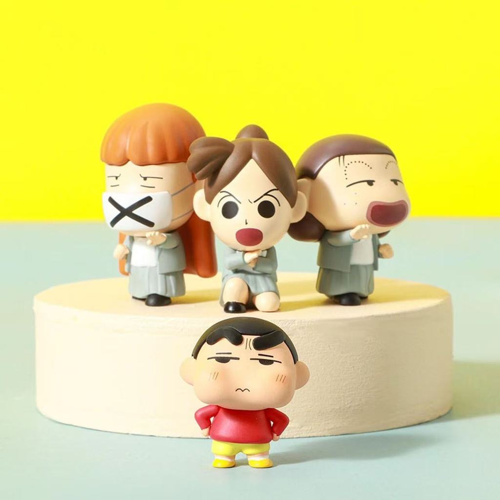 ของแท้เครยอนชินจังยุบอิโมติคอนแพ็คอนุภาคน่ารักกระเป๋าลึกลับตุ๊กตาอีโมติคอนน่ารักอินเทรนด์เล่นคอลเลกชันรูปเดสก์ท็อปตกแต่งไซตามะสีแดงคะแนน