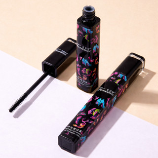 เจลปาดผมแบบมาสคาร่า เก็บไรผมให้เรียบเนียน ช่วยให้จัดทรงง่าย …