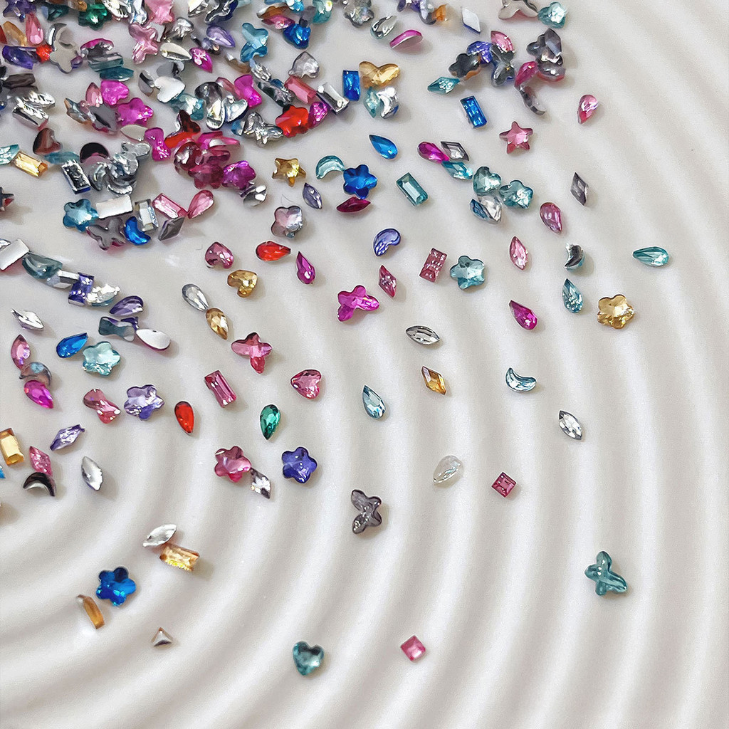 อะไหล่เรซิ่นติดเล็บ คละลายคละสี 24 ช่อง | ดาว หัวใจ ผีเสื้อ ดอกไม้ - รูปที่ 3