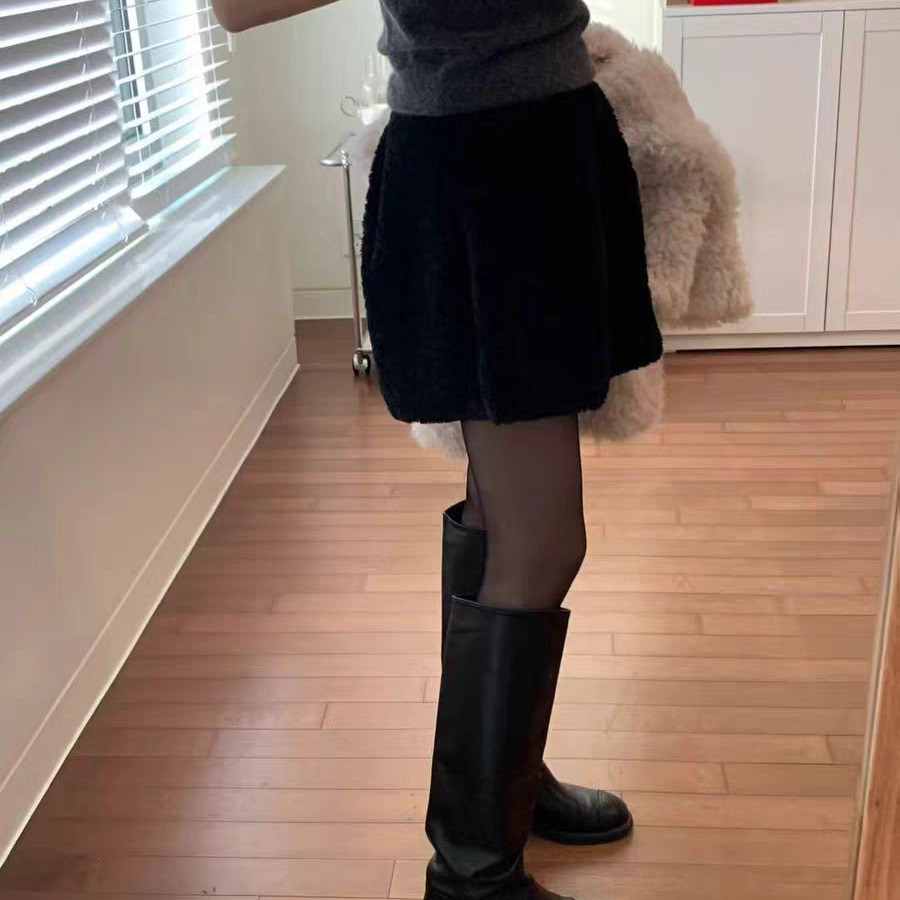 [Faithรับ] 2025 Winter Korea Dongdaemun OU * CE Sweet Slimmer Look กระโปรงขนสัตว์วงกลมสีดํากระโปรงสั