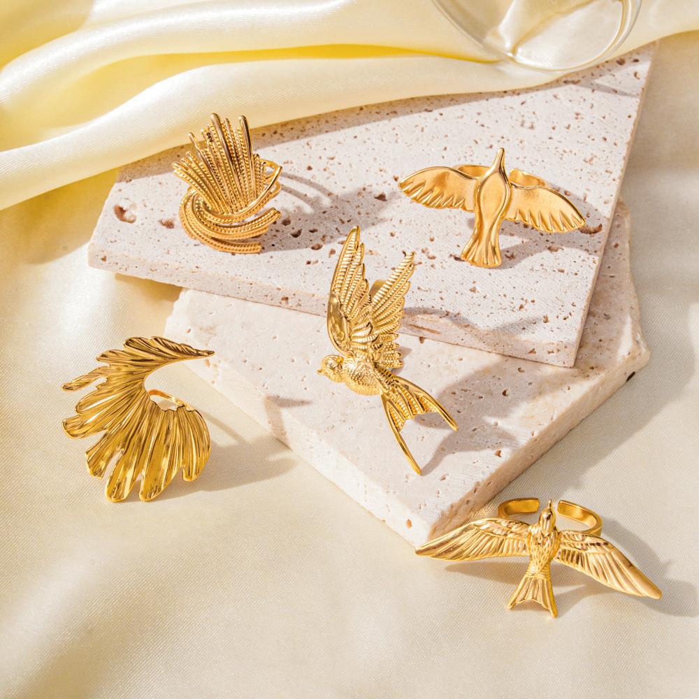 ถังเก็บปีกสแตนเลส Asuka Peace Pigeon เปิดแหวน สร้อยคอแบบคลาสสิกจากเหล็กไทเทเนียม 1Y13