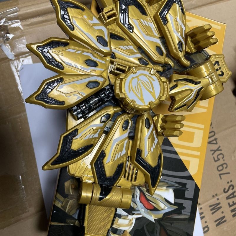【พร้อมส่ง】Kamen Rider geats [ผลิตภัณฑ์ใหม่ในประเทศ] Kamen Rider Golden Fox MK9 Buckle Mark 9 Pole Fo