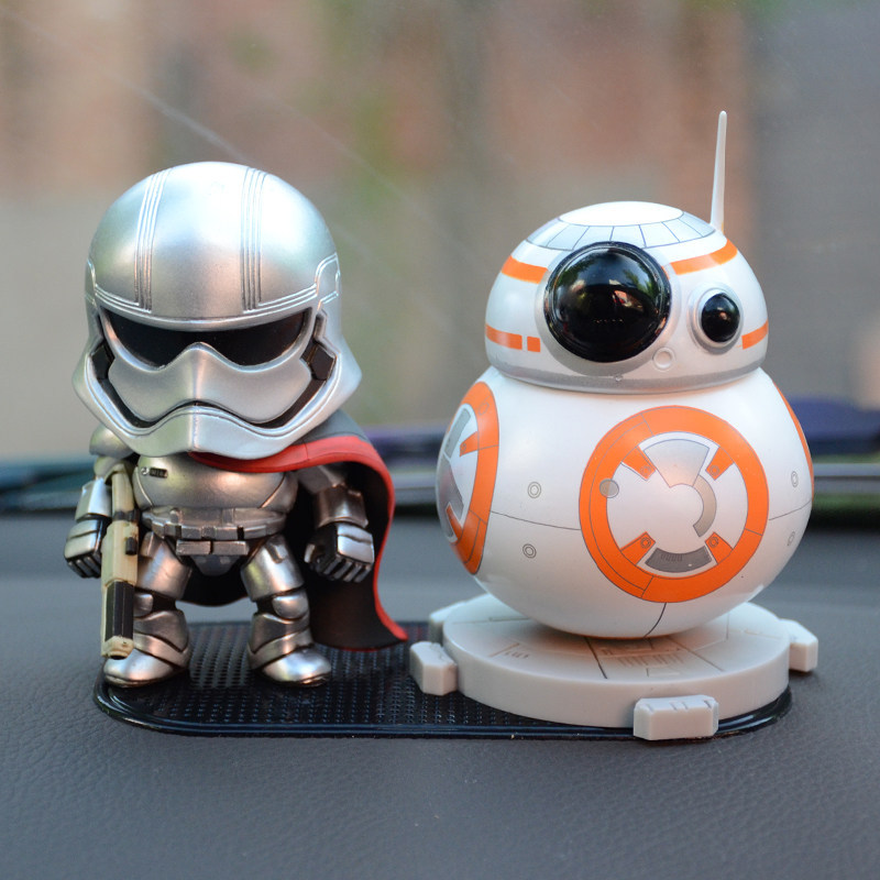 [จัดส่งในวันเดียวกัน] ของแต่งรถ Star Wars 8 Star Wars Black Wars Captain Fasma White Soldier Figure 