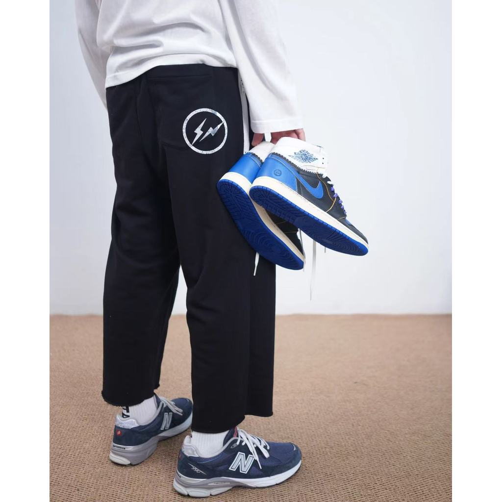 การออกแบบ Fragment 联名款 运动九 休闲裤