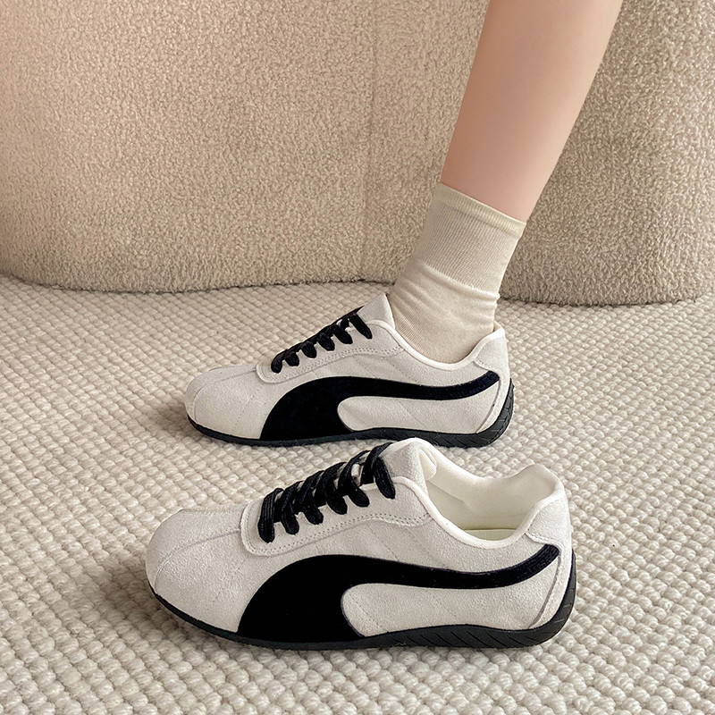 ผู้หญิงรองเท้าผ้าใบแบนนักเรียนกีฬารองเท้าสบายๆ Gym Trainer รองเท้า