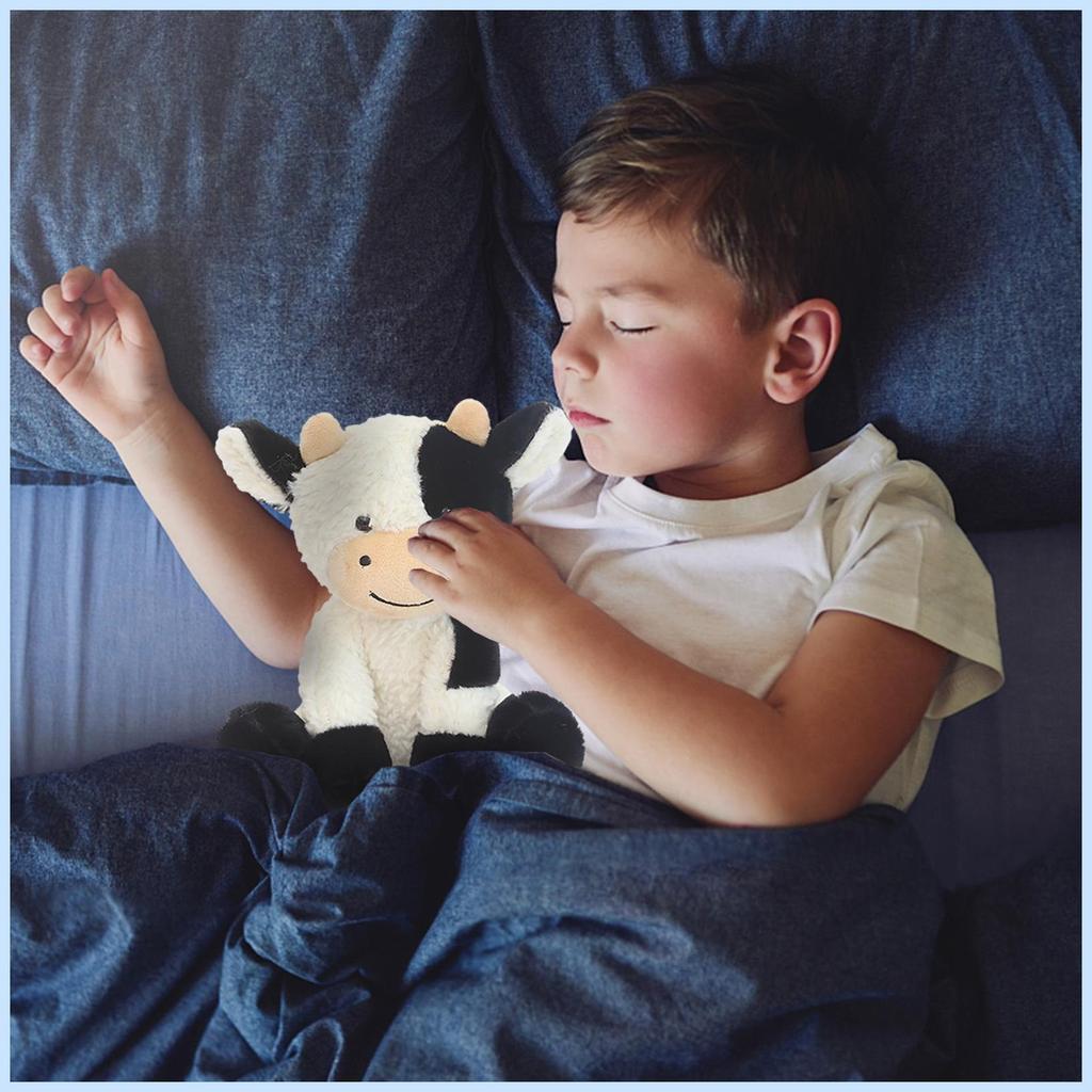 วัว Plushies สัตว์ที่สมจริงของเล่นตุ๊กตาสีดําและสีขาววัวตุ๊กตาสําหรับกอดมาพร้อมกับสัตว์น่ารัก Plushi