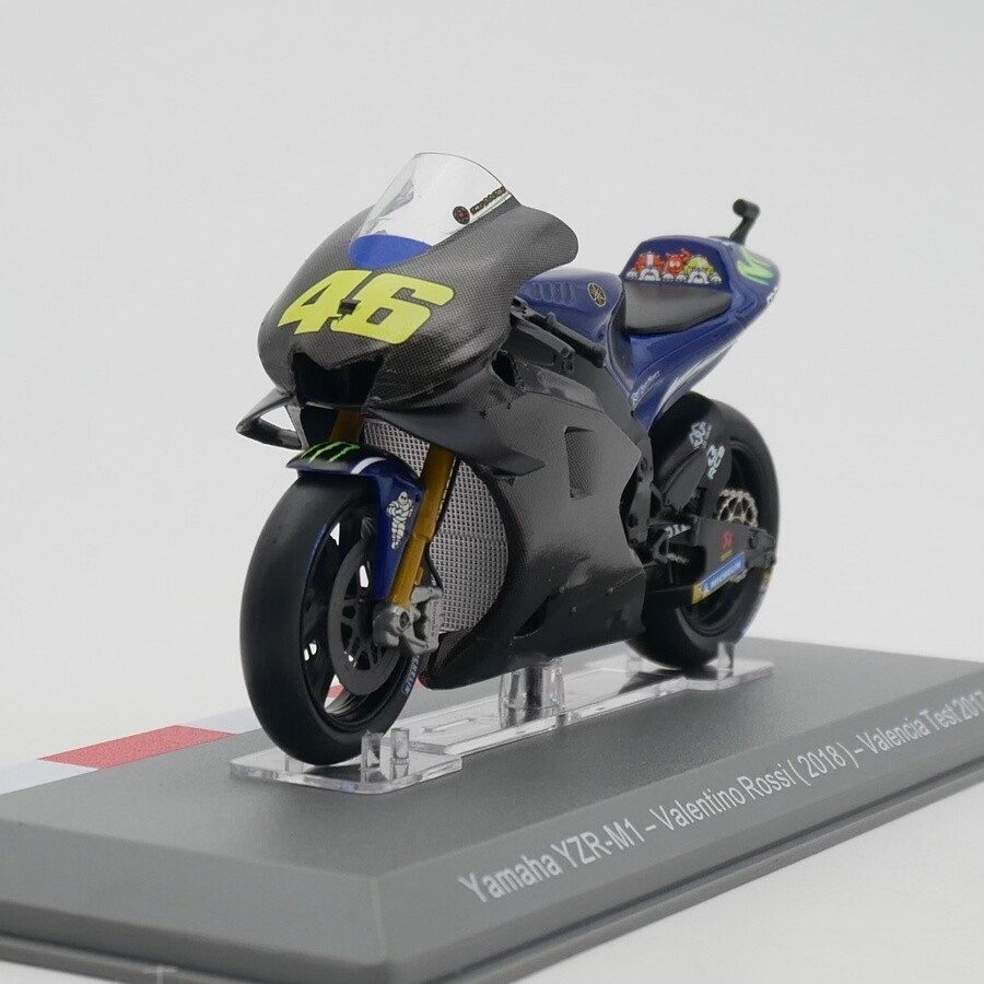 Ixo Yamaha Yamaha YZR-M1 2018 #46 1/18 สี As Picture Base+Blister