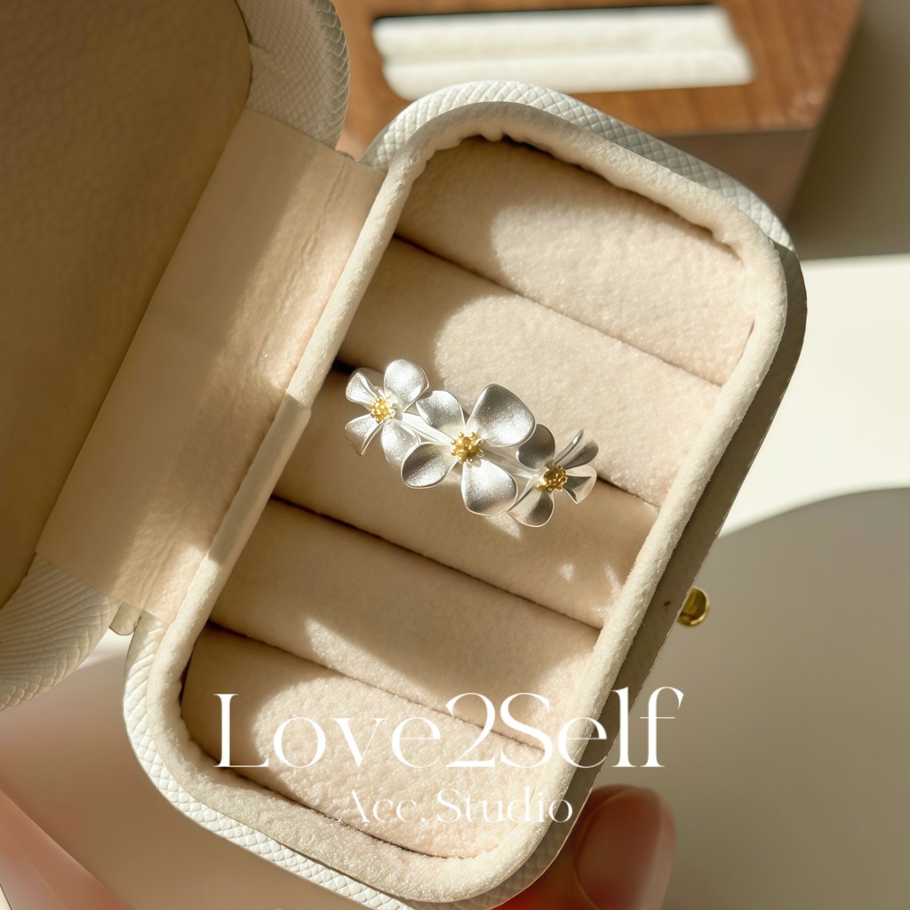 Love2Self J064 สไตล์ป่าหวาน Matte Silver Gardenia แหวนดอกไม้สําหรับผู้หญิงปรับขนาด