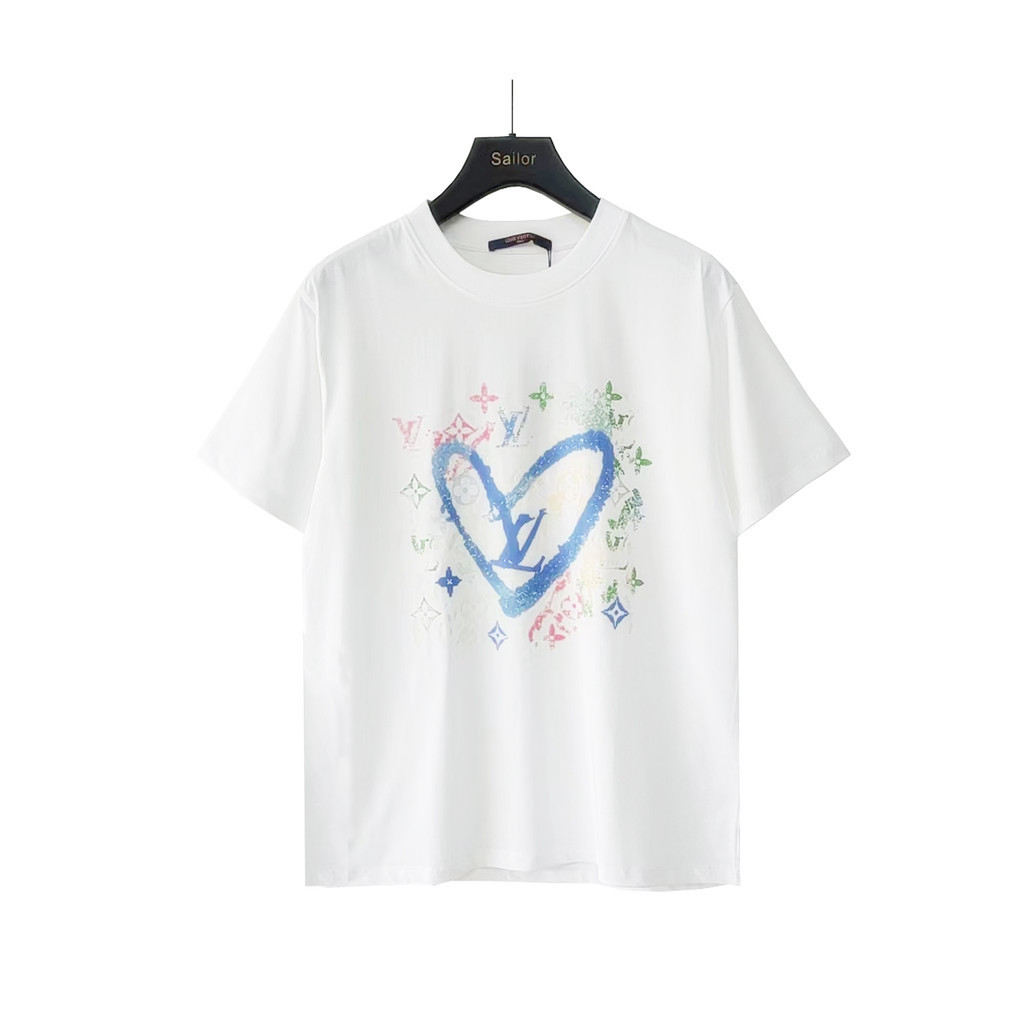 LOUIS VUITTON/LV/2026 คลาสสิกรอบคอแขนสั้นเสื้อยืดผู้ชายผู้หญิงสไตล์เกลียวกลางแจ้ง Casual Basic ทุกวั