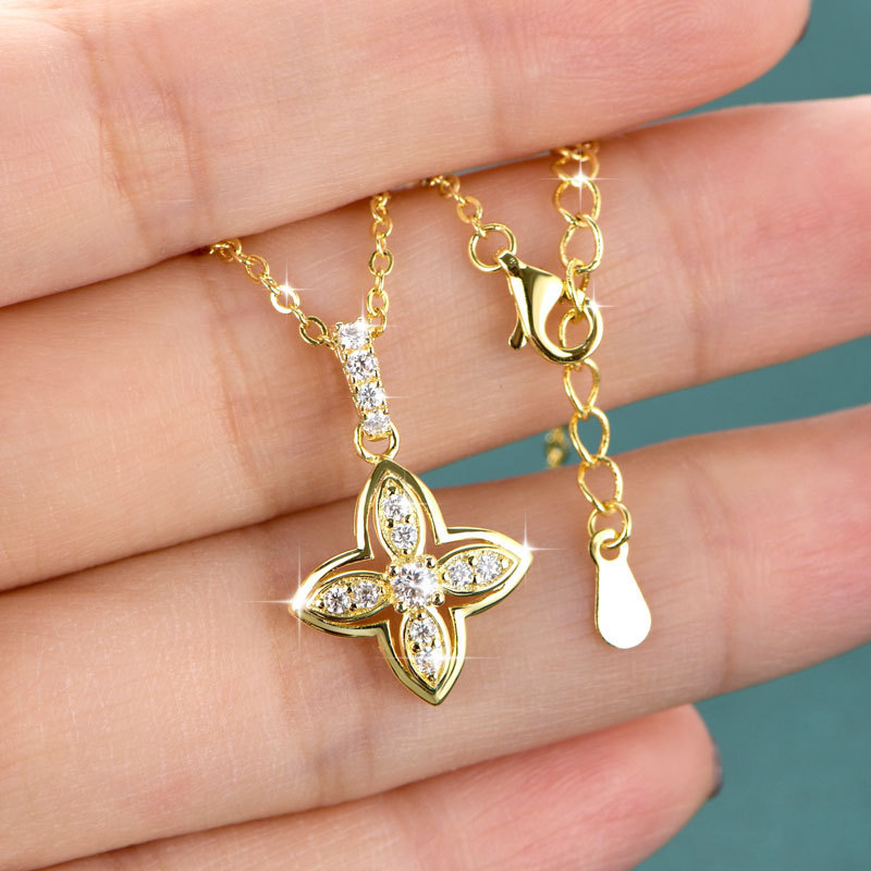 Mowei Gold สร้อยคอ Commuter ชุบฝัง Niche k สร้อยคอแฟชั่น Four-leaf Clover Mulberry ยุโรปอเมริกันหิน 