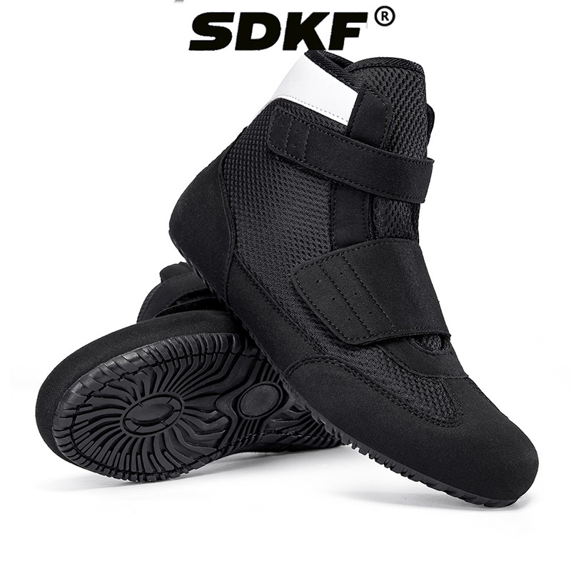 SDKF Kids High Top Boxing Shoes Size 30-39 ทนทาน Strong Support