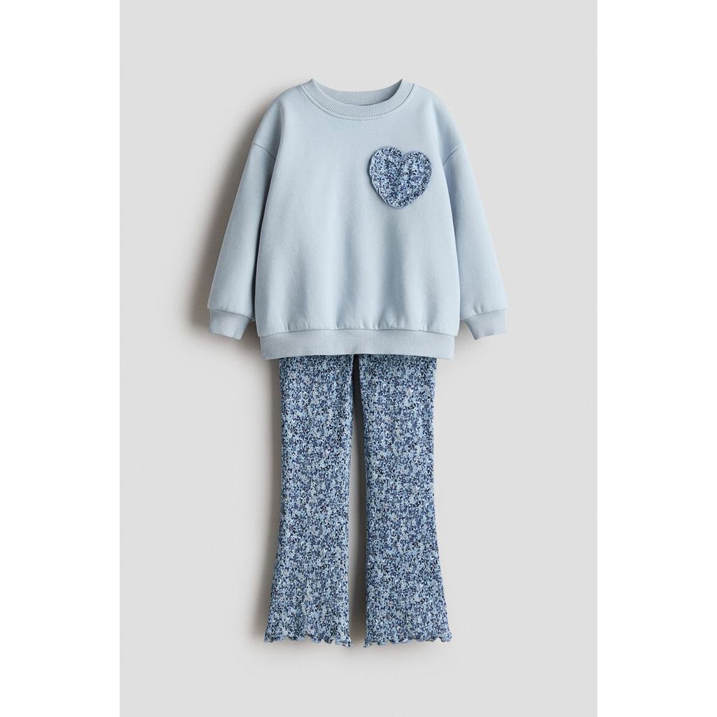 H&M(เอชแอนด์เอ็ม) ชุดเซต 2 ชิ้น ประกอบด้วยเสื้อสเวตเชิ้ตและเลกกิ้ง Girls 2-piece sweatshirt and legg 1327721_1