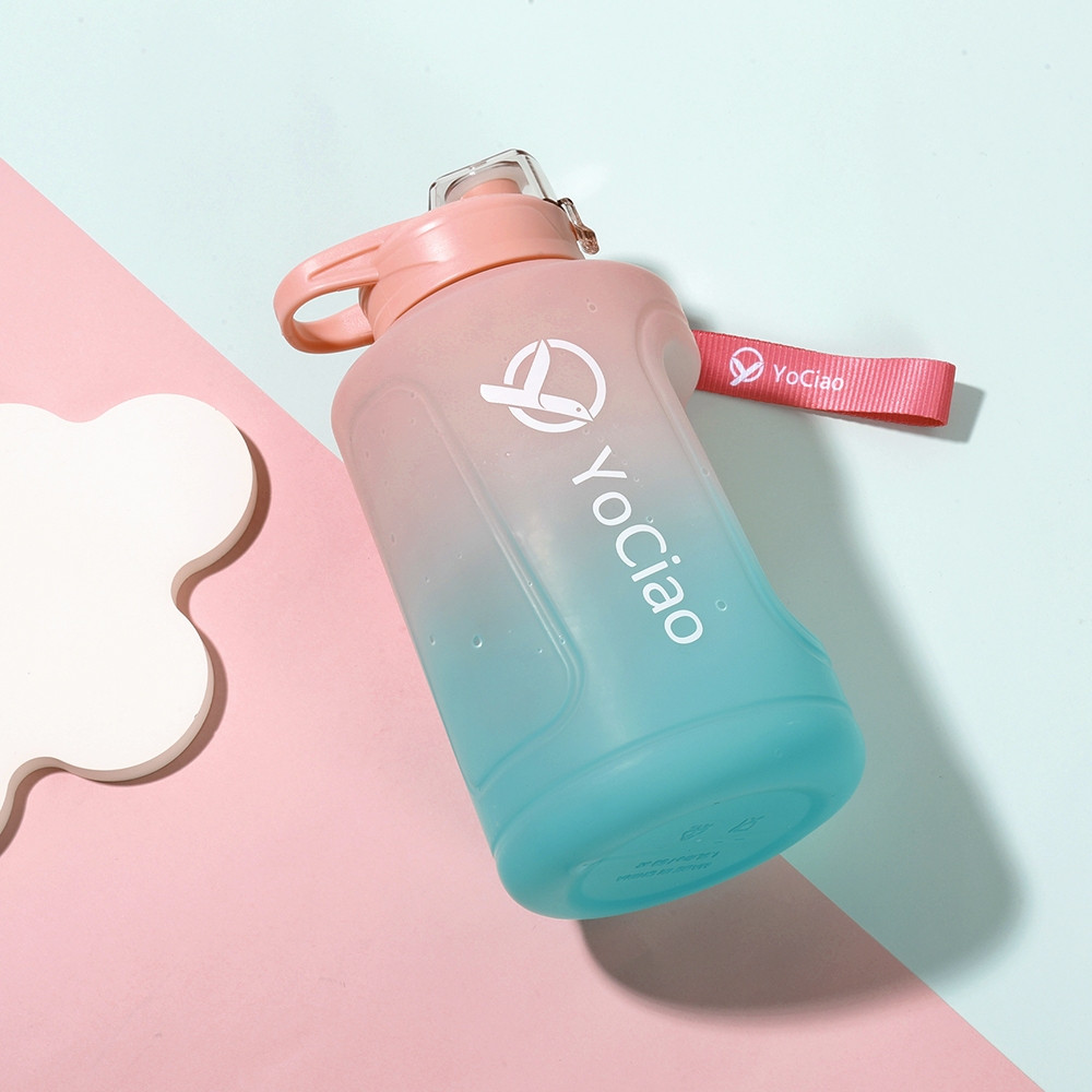 YoCiao ขวดน้ําสร้างแรงบันดาลใจ 1.5 ลิตร | ปากกว้าง | ปลอดสาร บีพีเอ | เหยือกยิมกันรั่วพร้อมเครื่องหมายบอกเวลา